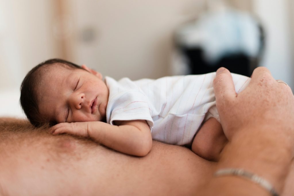 Comment savoir si bébé dort assez ?